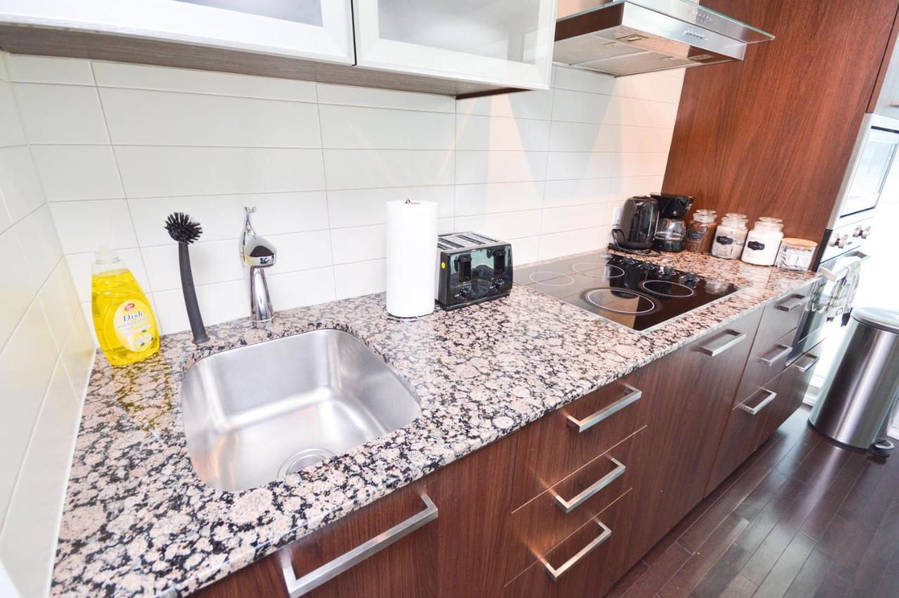 Downtown Toronto Condo Near Cn Tower, Mtcc, Rogers Center , Union Station 外观 照片