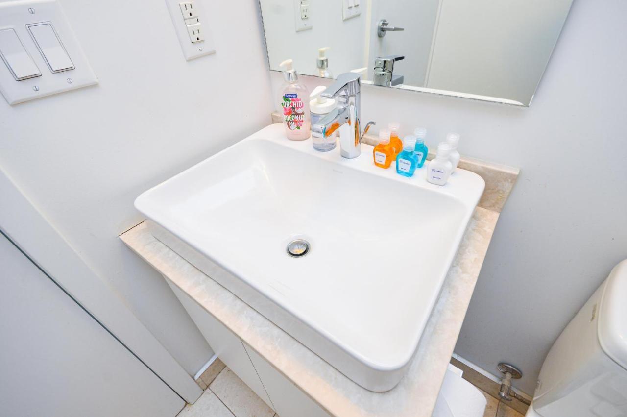Downtown Toronto Condo Near Cn Tower, Mtcc, Rogers Center , Union Station 外观 照片
