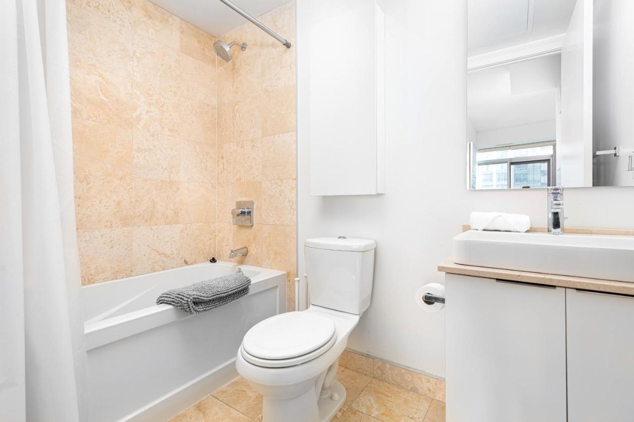 Downtown Toronto Condo Near Cn Tower, Mtcc, Rogers Center , Union Station 外观 照片